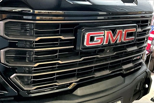 Used 2023 GMC Sierra 1500 AT4X w/ AT4X AEV Edition image 11