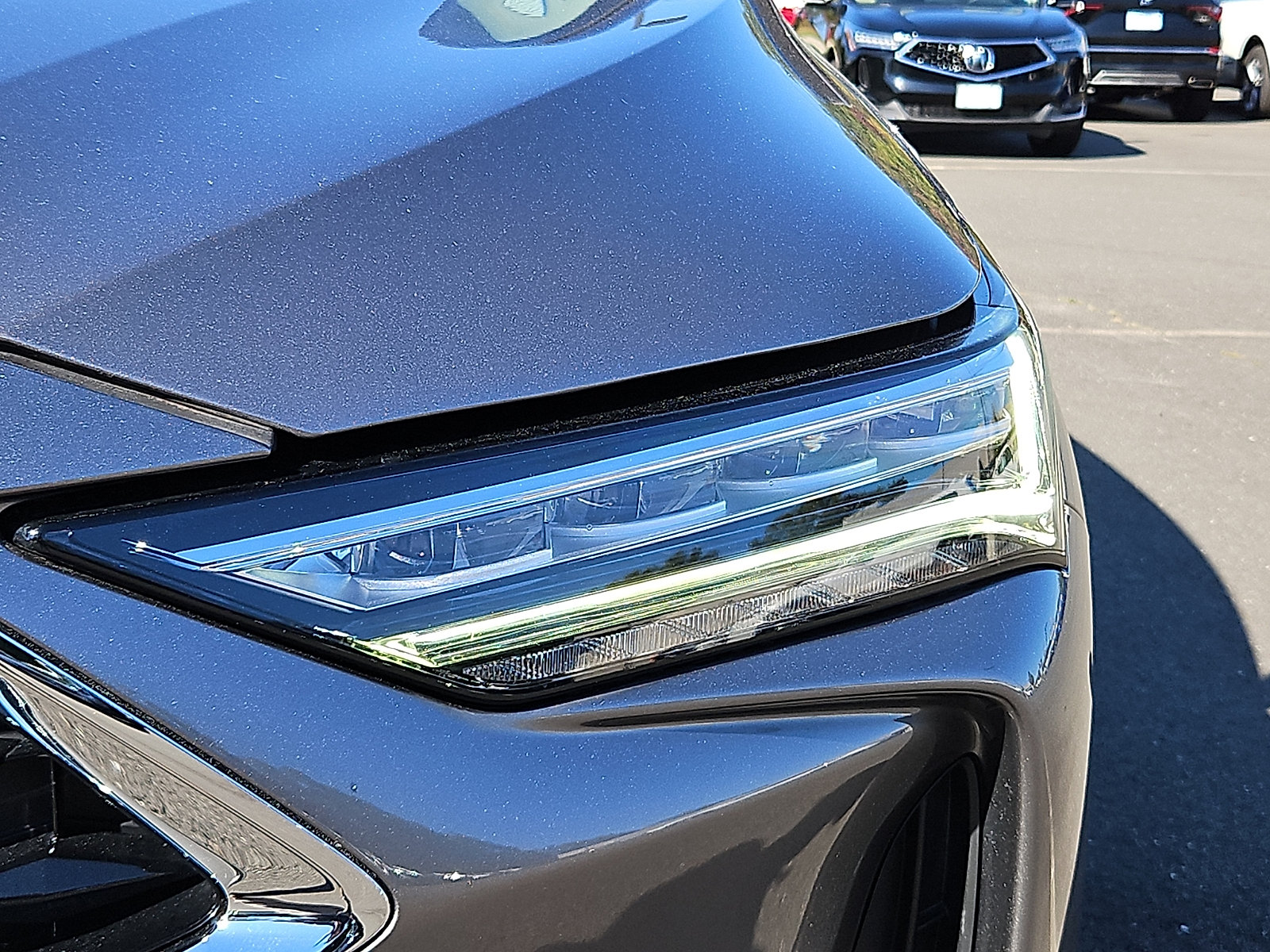 Certified 2022 Acura MDX w/ Technology Package AWD/4WD image 9