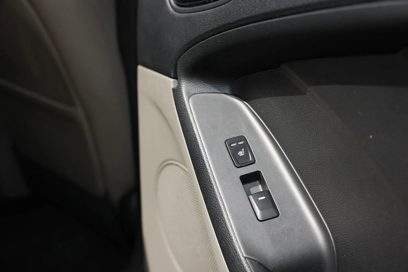 Used 2014 Kia Forte EX w/ Premium Package image 40