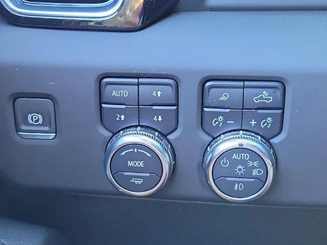 Used 2025 GMC Sierra 2500 Denali w/ Technology Package image 26