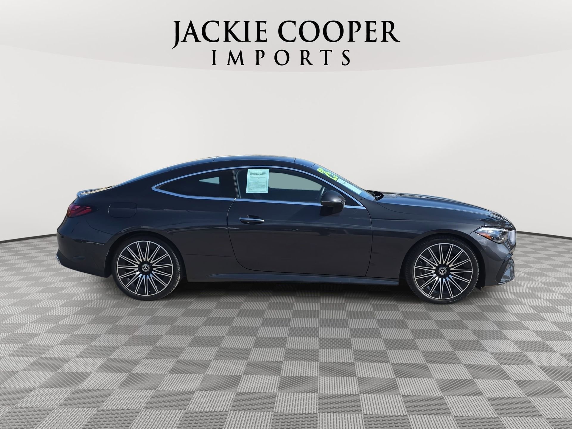Certified 2025 Mercedes-Benz CLE 300 4MATIC Coupe image 4