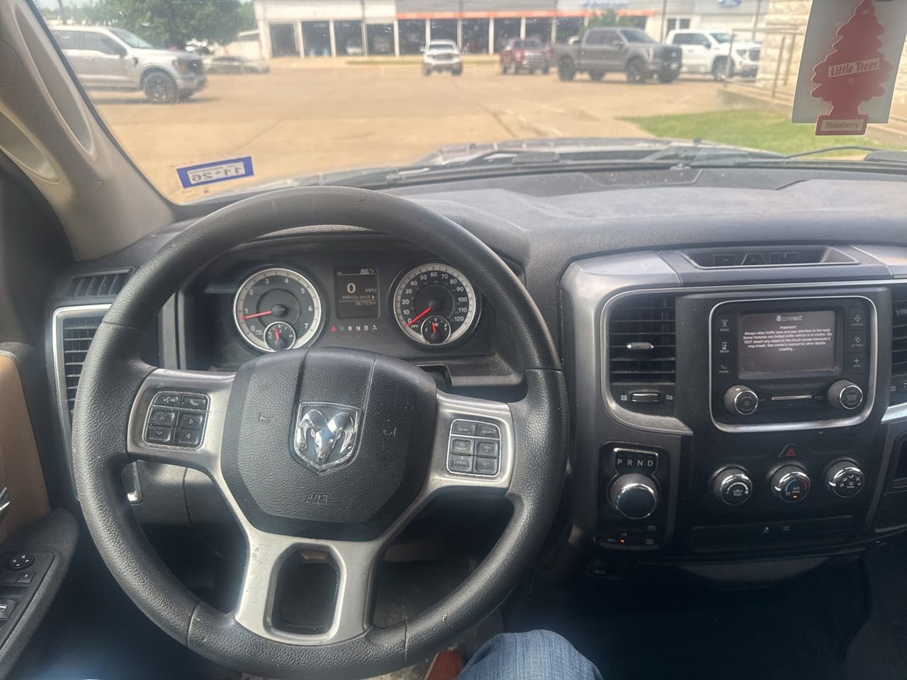 Used 2021 RAM 1500 Classic SLT AWD/4WD image 11
