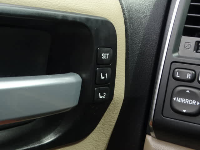 Certified 2020 Toyota Sequoia Platinum image 50