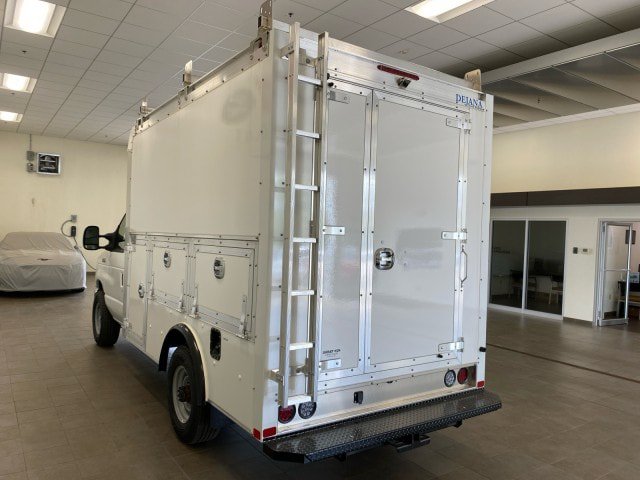 New 2026 Ford E-350 and Econoline 350 Super Duty w/ Power Equipment Group RWD image 7