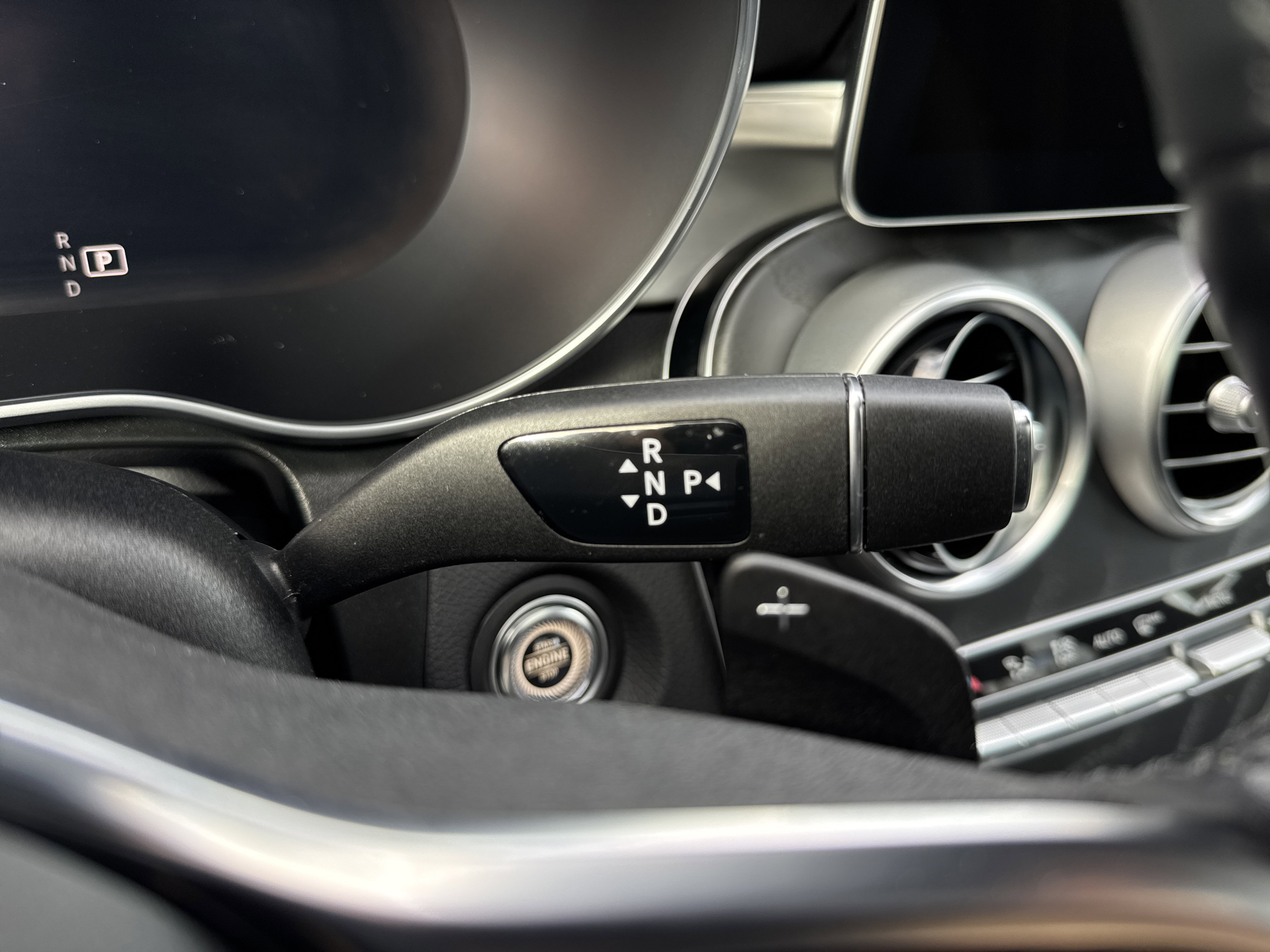 Used 2023 Mercedes-Benz GLC 300 4MATIC Coupe image 18