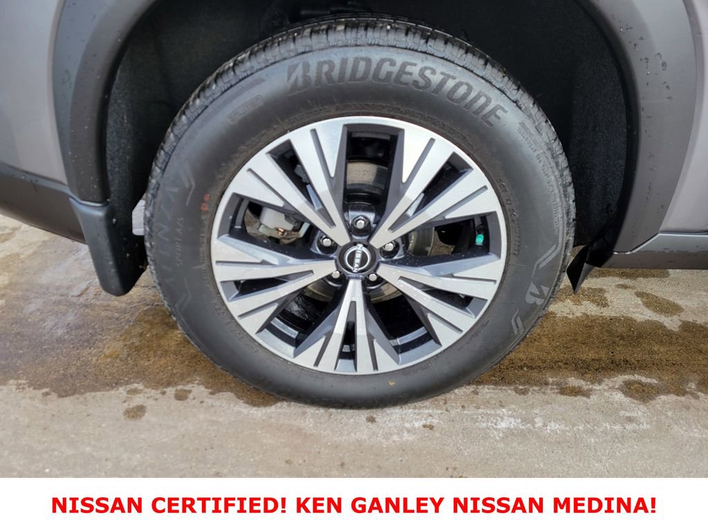 Certified 2023 Nissan Rogue SV image 21