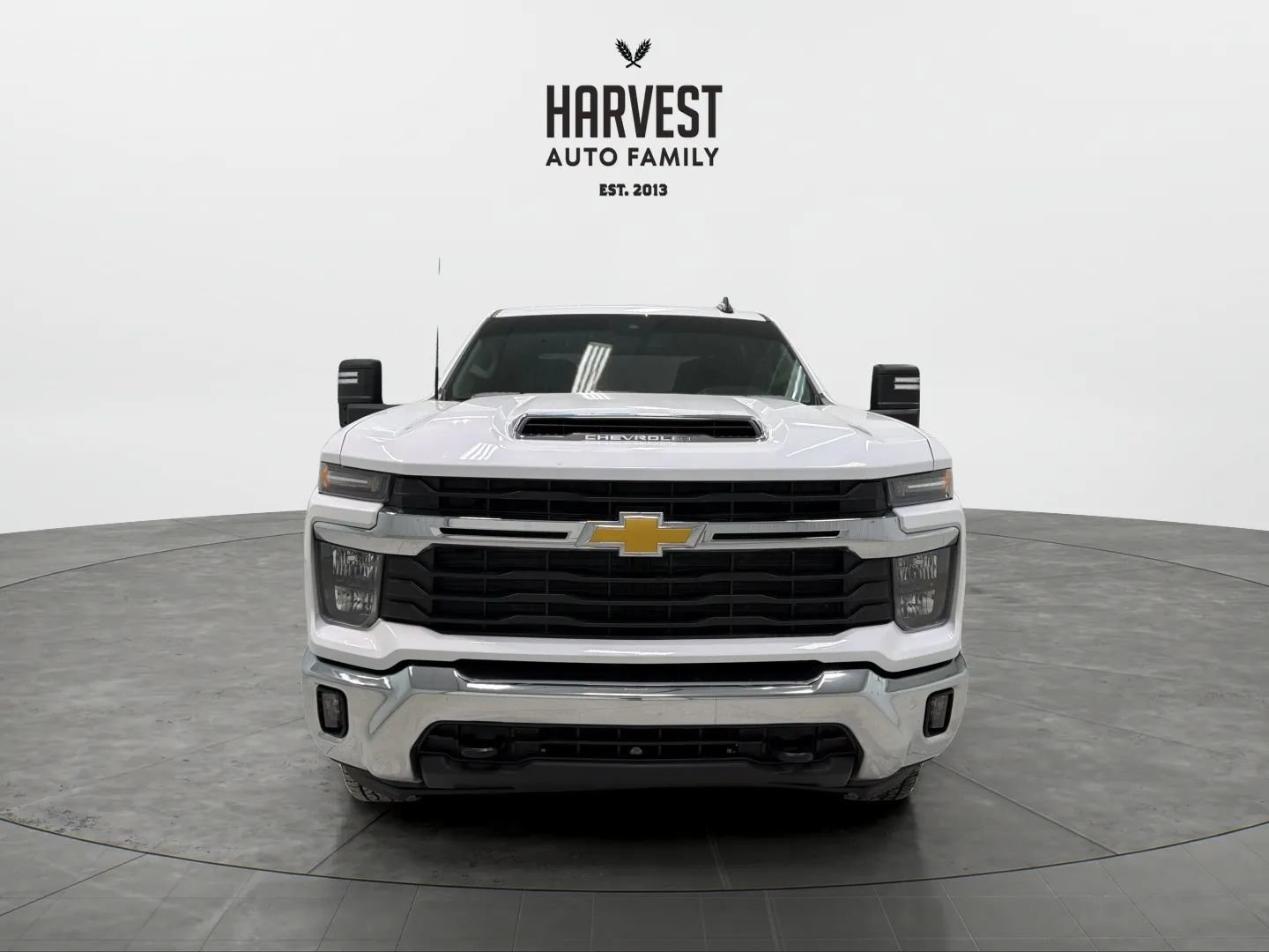 Used 2024 Chevrolet Silverado 2500 LT w/ Convenience Package AWD/4WD image 11