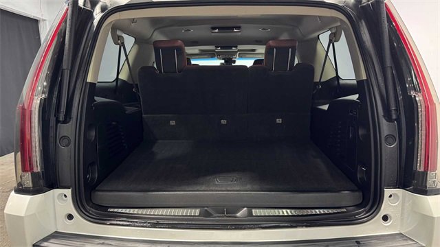 Used 2018 Cadillac Escalade ESV Premium Luxury image 37