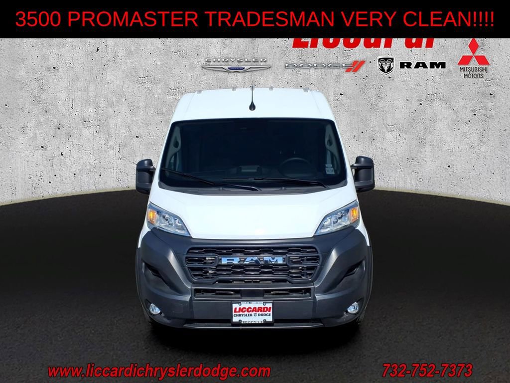 Used 2025 RAM ProMaster 3500 w/ Convenience Group FWD image 2