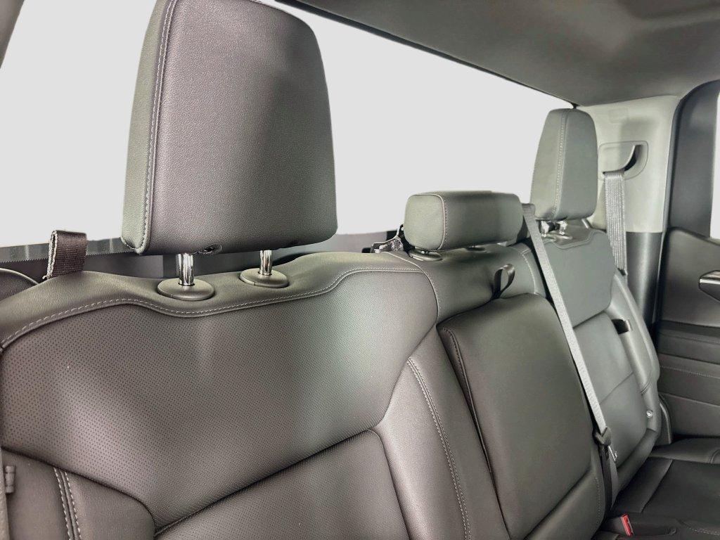 New 2026 GMC Sierra 1500 SLT AWD/4WD image 25