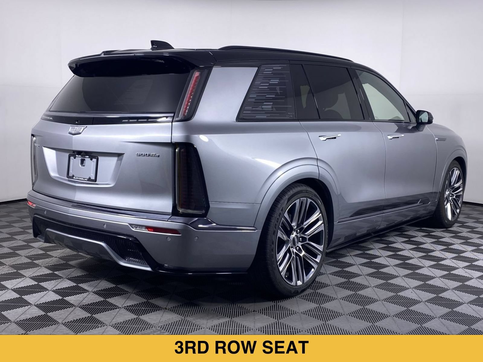 Certified 2026 Cadillac Vistiq Platinum w/ LPO, Floor Liner Package AWD/4WD image 18