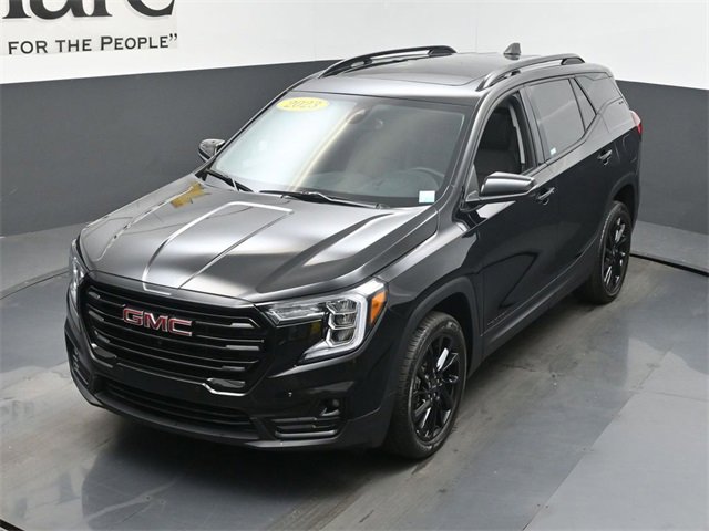 Used 2023 GMC Terrain SLT w/ Infotainment Package II image 44
