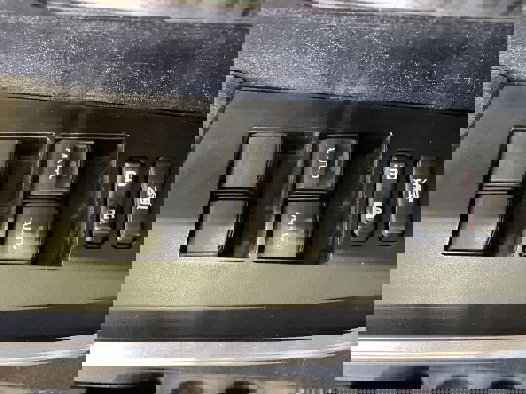 Used 2014 Toyota Tundra Platinum image 16