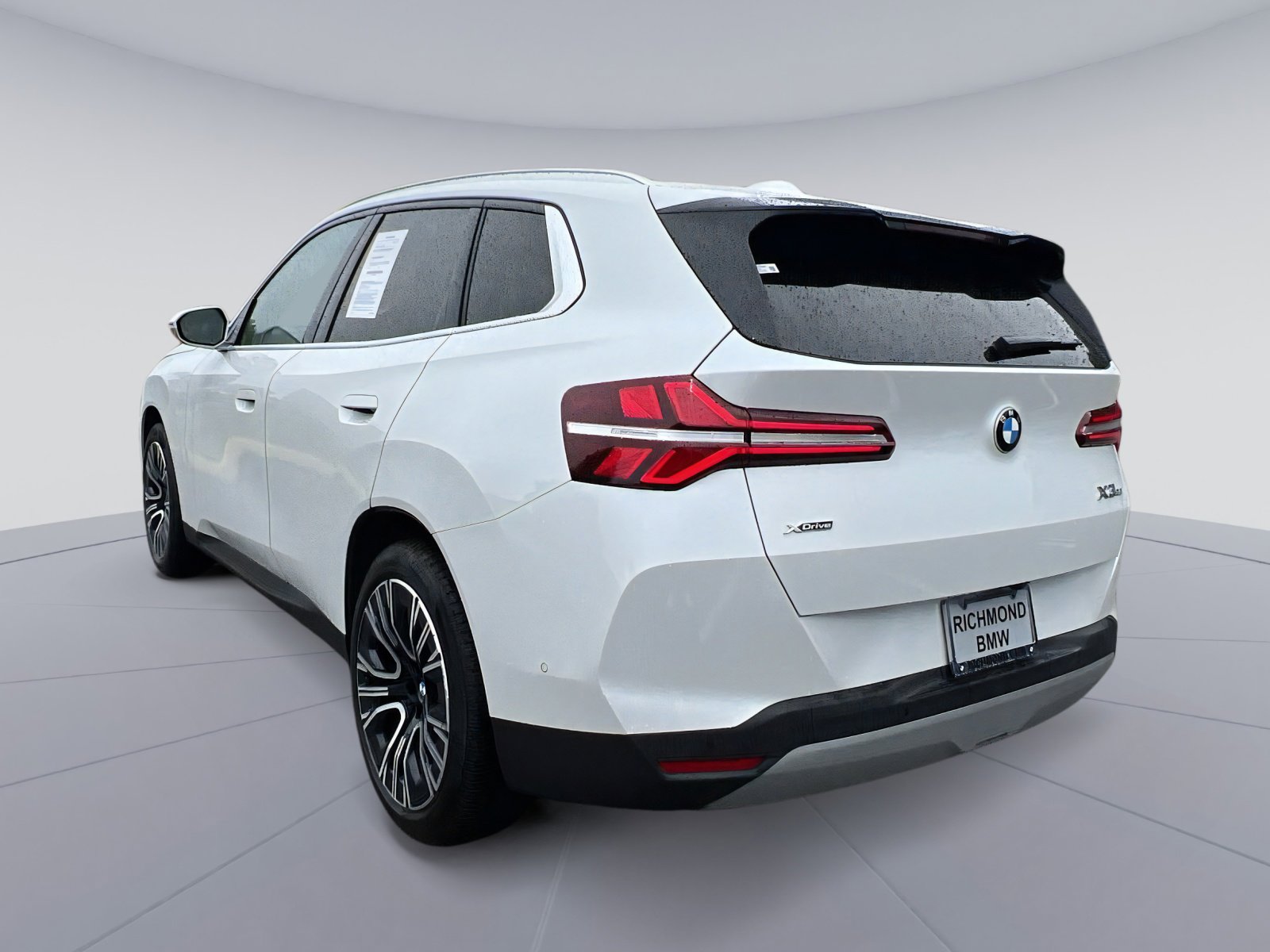 Used 2025 BMW X3 xDrive30 w/ Convenience Package AWD/4WD image 7