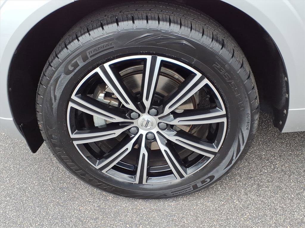 Used 2020 Volvo XC60 T5 Inscription w/ Protection Package image 11