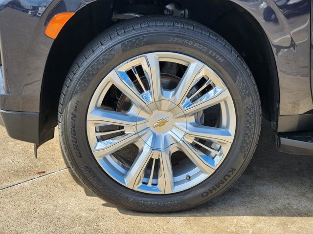 Used 2023 Chevrolet Suburban High Country image 18