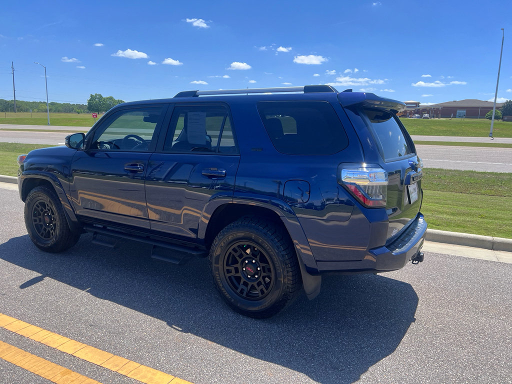 Used 2021 Toyota 4Runner SR5 Premium w/ Moonroof Package image 12