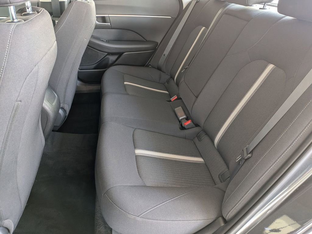 Used 2025 Hyundai Sonata SEL FWD image 21
