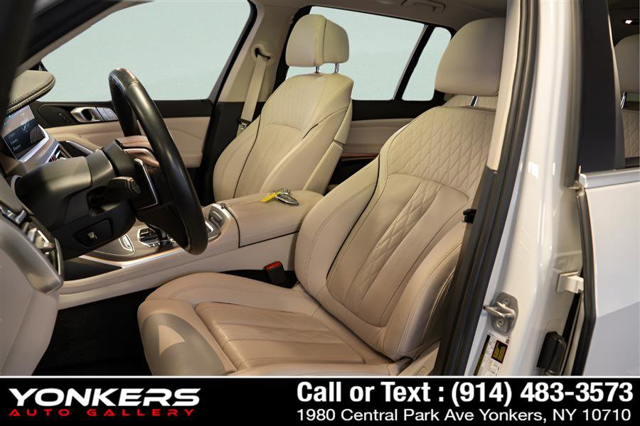 Used 2022 BMW X7 xDrive40i w/ Executive Package image 29
