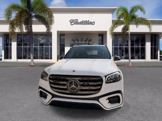 Used 2024 Mercedes-Benz GLS 450 4MATIC image 4