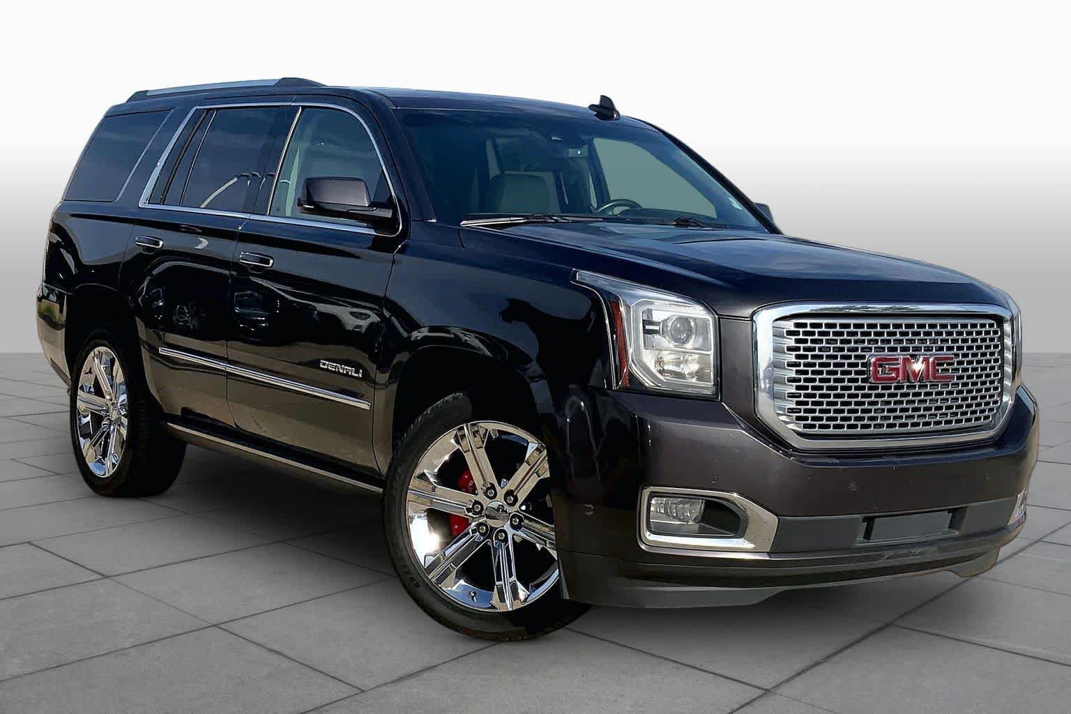 Used 2017 GMC Yukon Denali AWD/4WD image 3