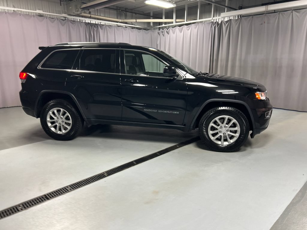 Used 2021 Jeep Grand Cherokee Laredo X AWD/4WD image 8