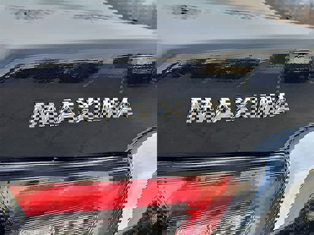 Used 2023 Nissan Maxima Platinum w/ Sport Mat Group image 28