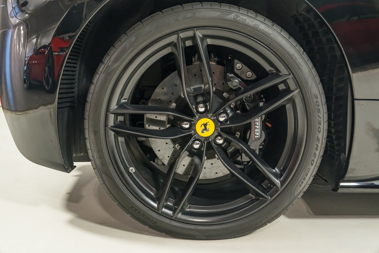 Certified 2018 Ferrari 488 Spider RWD image 25
