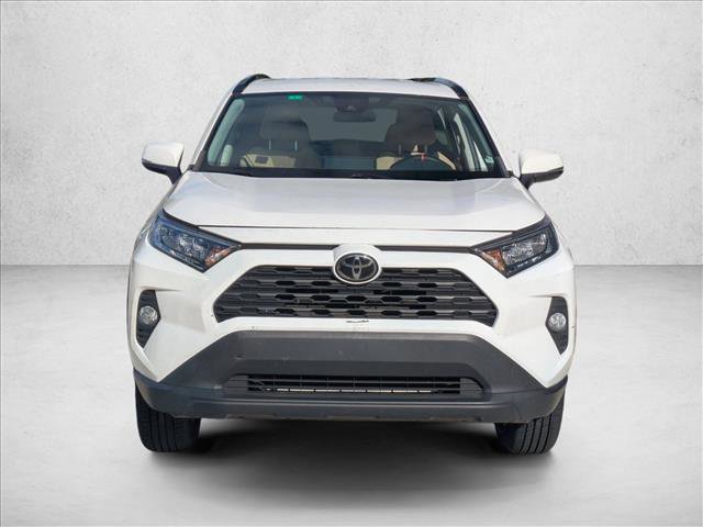 Used 2021 Toyota RAV4 XLE FWD image 2