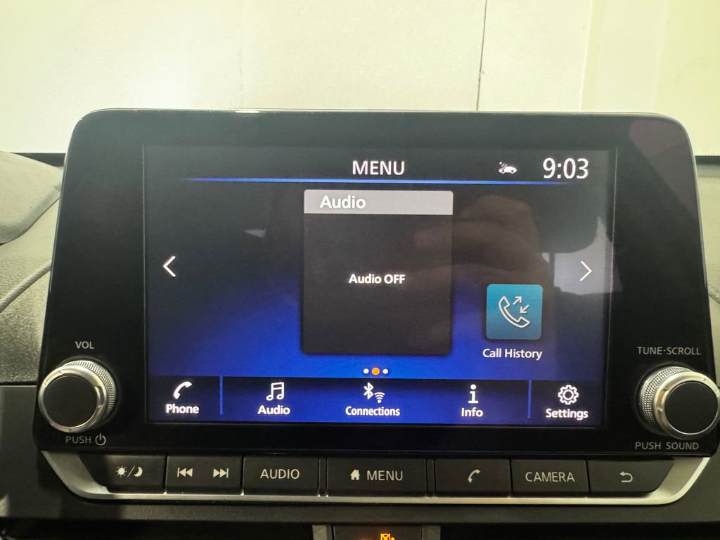 Used 2025 Nissan Altima 2.5 SV image 3