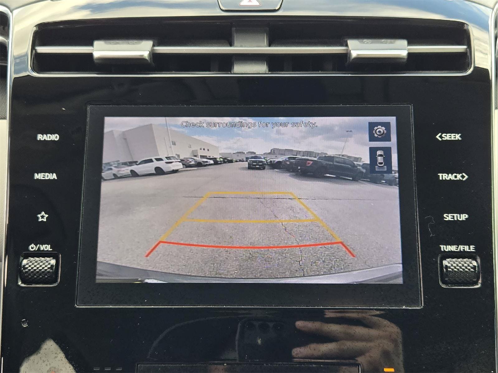 Used 2022 Hyundai Tucson SEL w/ Convenience + Premium Package FWD image 16