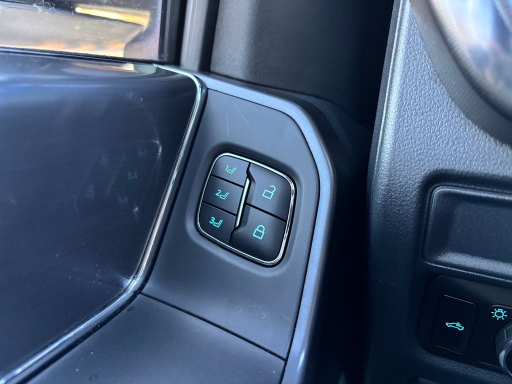 Used 2025 Ford F150 Lariat w/ Equipment Group 502A High AWD/4WD image 36