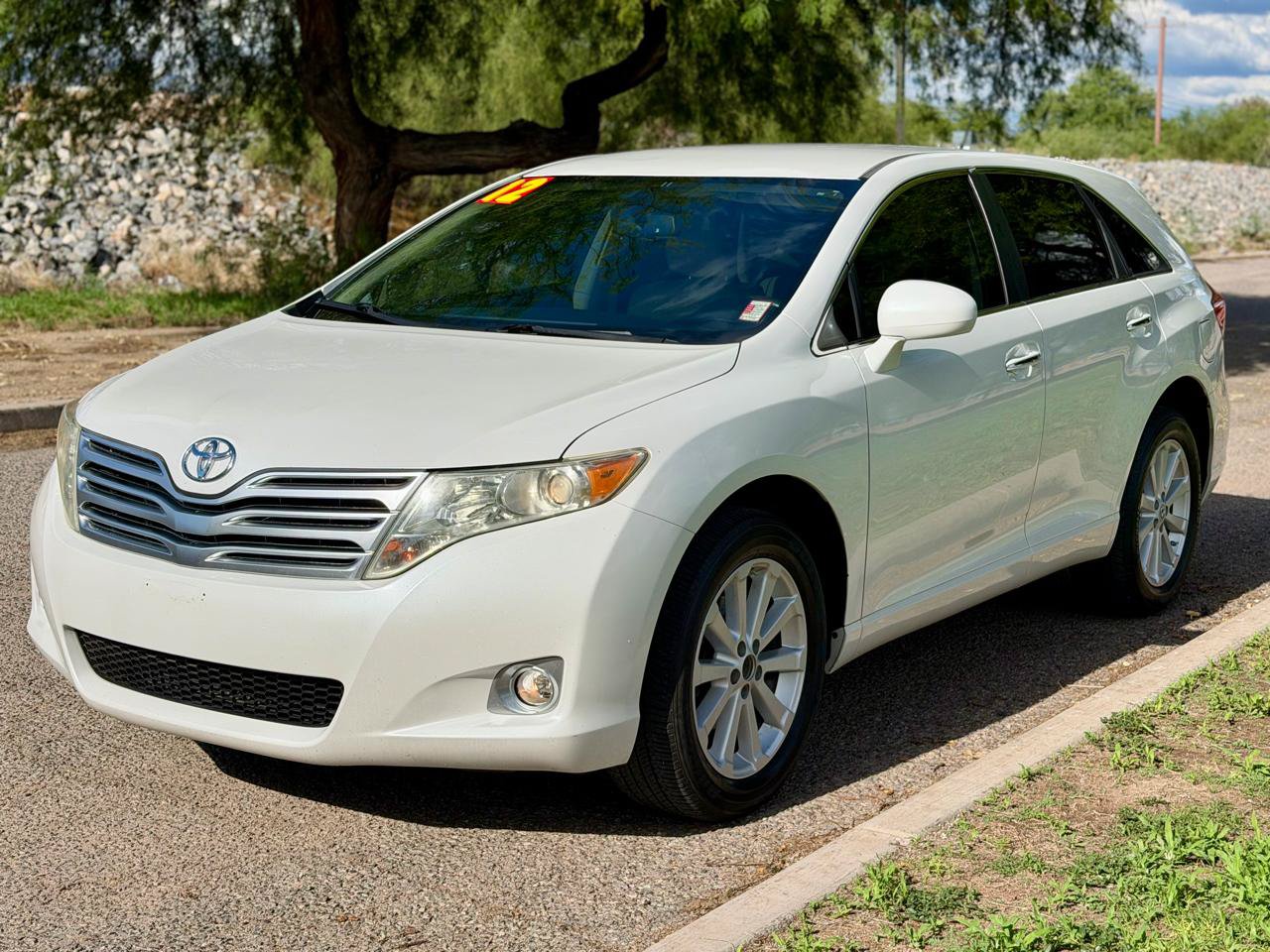 Used 2012 Toyota Venza XLE FWD image 1