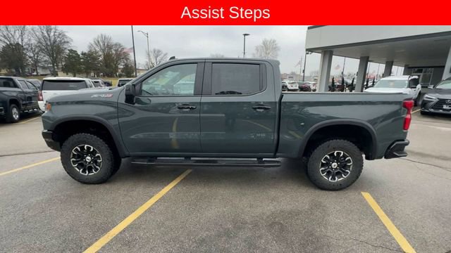 Used 2025 Chevrolet Silverado 1500 ZR2 w/ Technology Package image 5