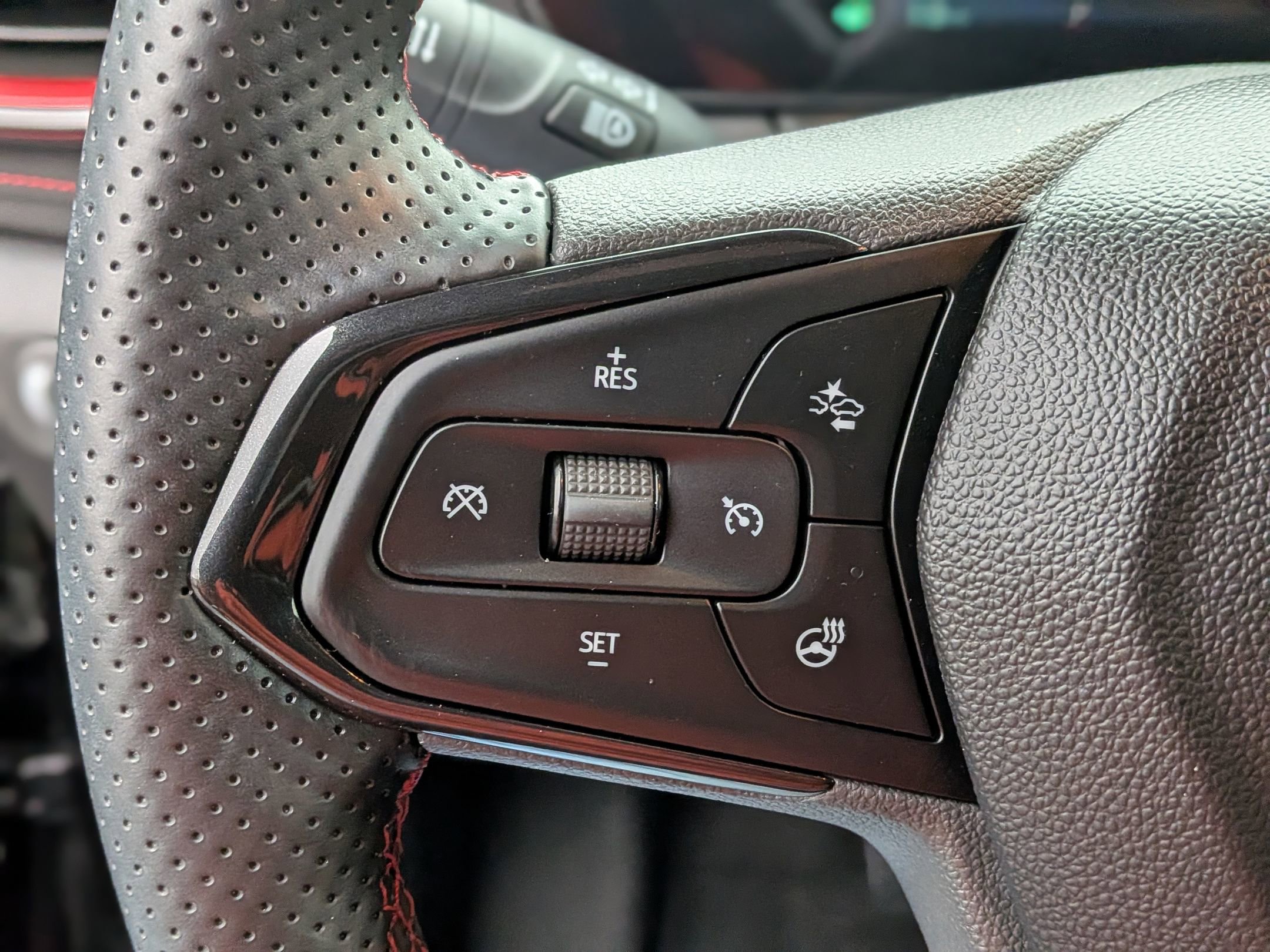 Certified 2024 Chevrolet TrailBlazer RS image 21