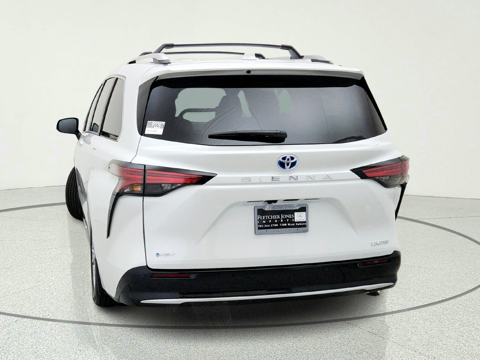 Used 2025 Toyota Sienna Limited FWD image 11