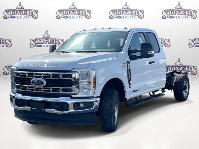New 2026 Ford F350 XL w/ XL Chrome Package AWD/4WD image 5