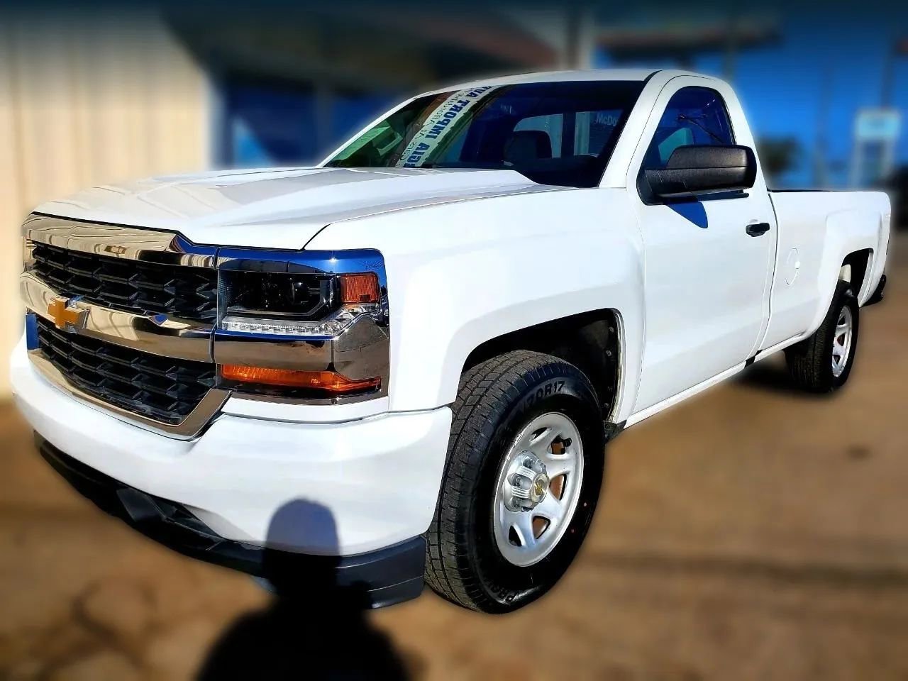 Used 2017 Chevrolet Silverado 1500 W/T RWD image 2