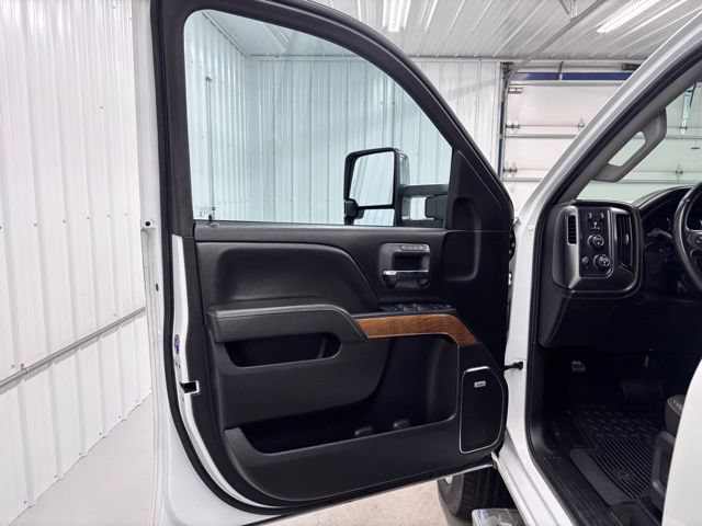 Used 2018 Chevrolet Silverado 2500 LTZ w/ LTZ Plus Package AWD/4WD image 14