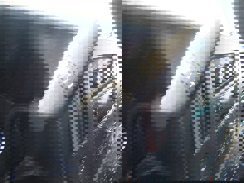 Used 2018 Chevrolet Express 2500 Extended image 20