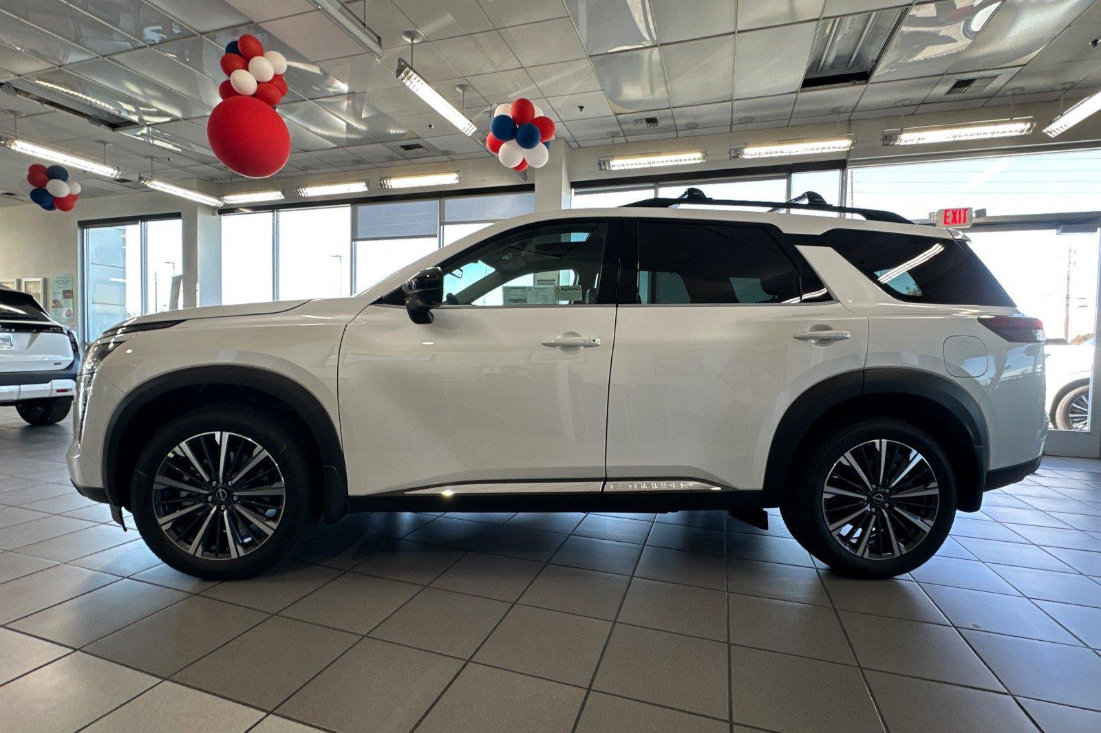 New 2026 Nissan Pathfinder Platinum AWD/4WD image 6