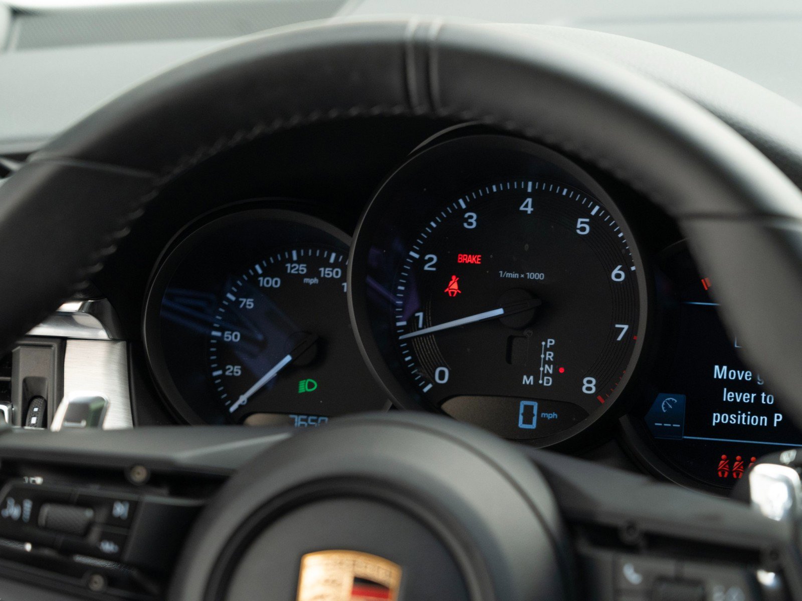 Certified 2025 Porsche Macan image 31