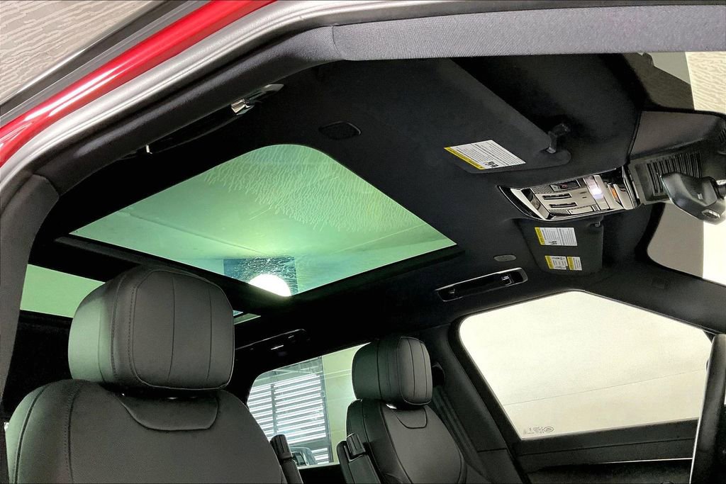 Used 2025 Land Rover Range Rover Sport Dynamic SE image 29