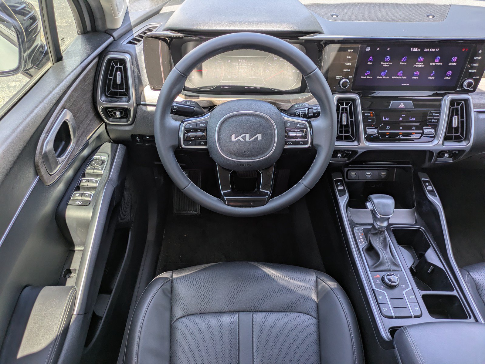 Used 2022 Kia Sorento S AWD/4WD image 13
