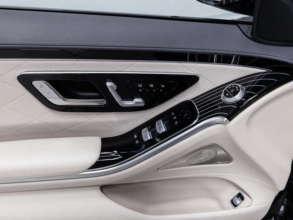 Used 2023 Mercedes-Benz S 580 4MATIC Sedan image 6