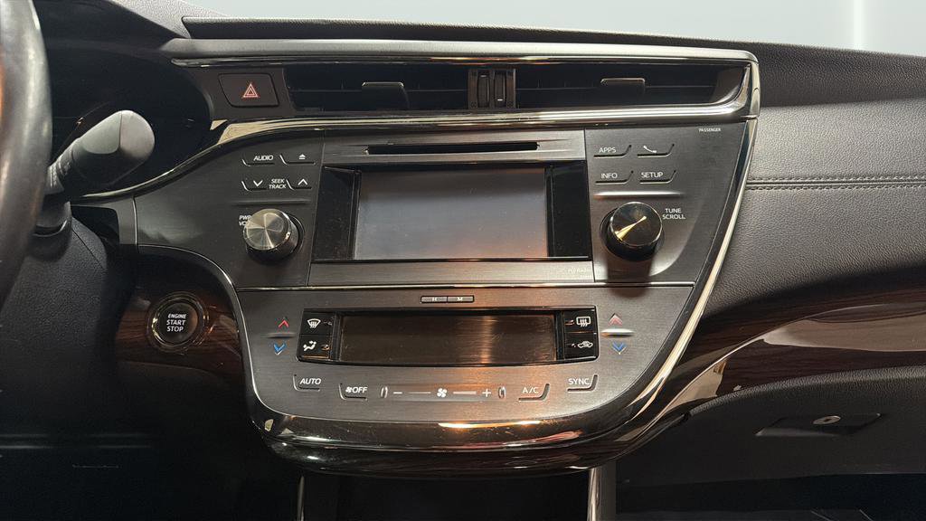 Used 2013 Toyota Avalon XLE Touring image 26