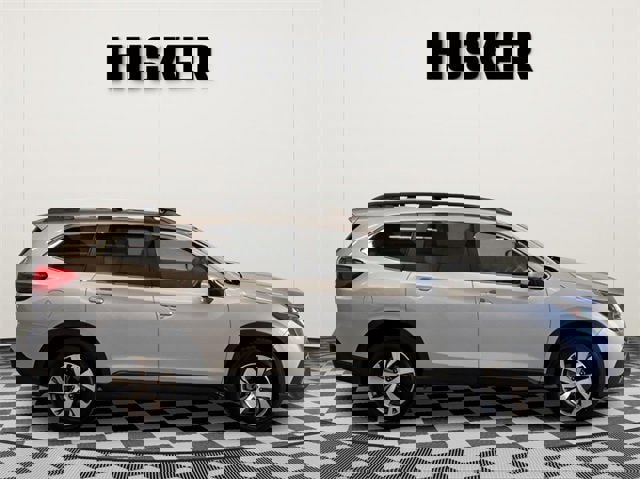 Used 2024 Subaru Ascent Premium w/ Convenience Package image 2