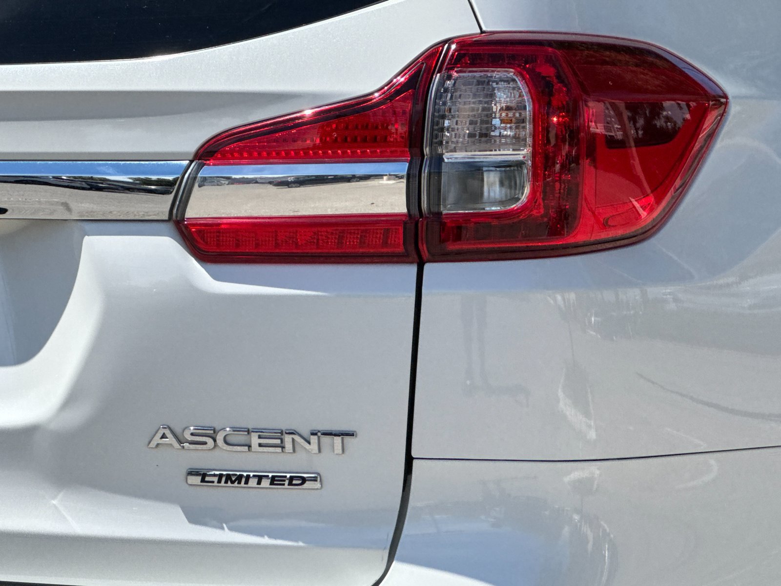 Used 2022 Subaru Ascent Limited w/ Technology Package AWD/4WD image 26