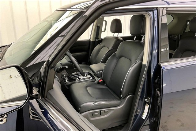 Used 2024 INFINITI QX80 Premium Select w/ Cargo Package image 8