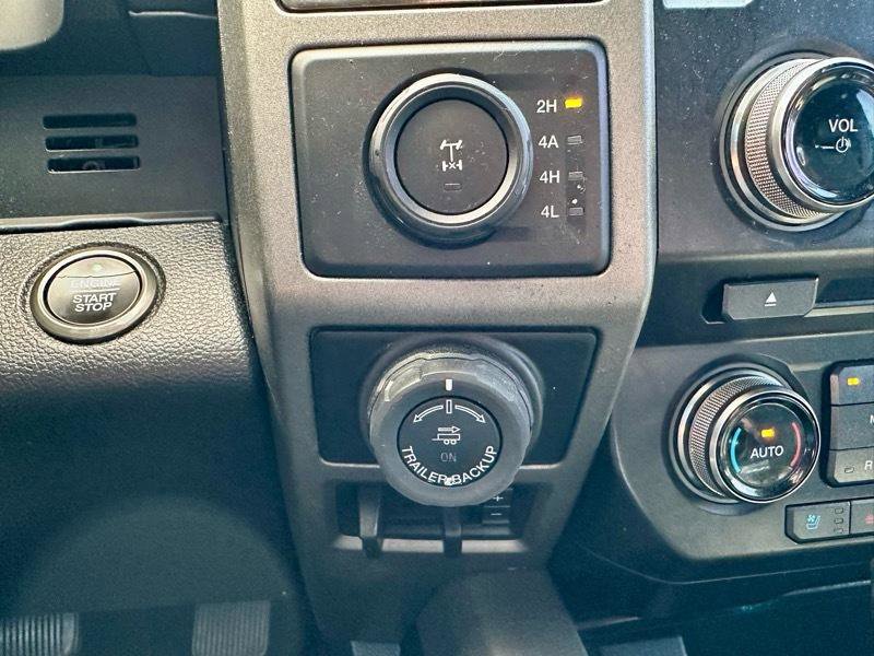 Used 2018 Ford F150 Raptor w/ Equipment Group 802A Luxury image 22